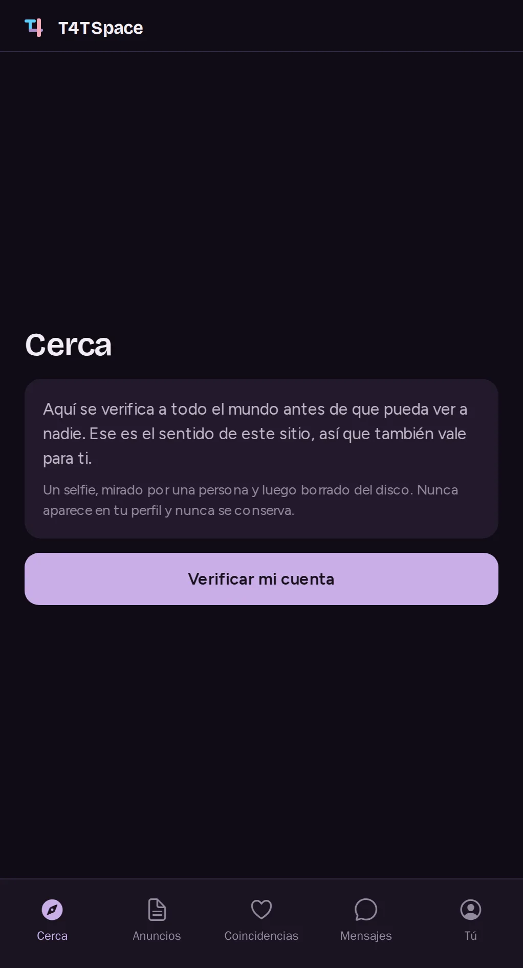 La pantalla « Cerca » de una cuenta nueva de T4TSpace: no se ve a nadie hasta que una persona ha revisado la cuenta.
