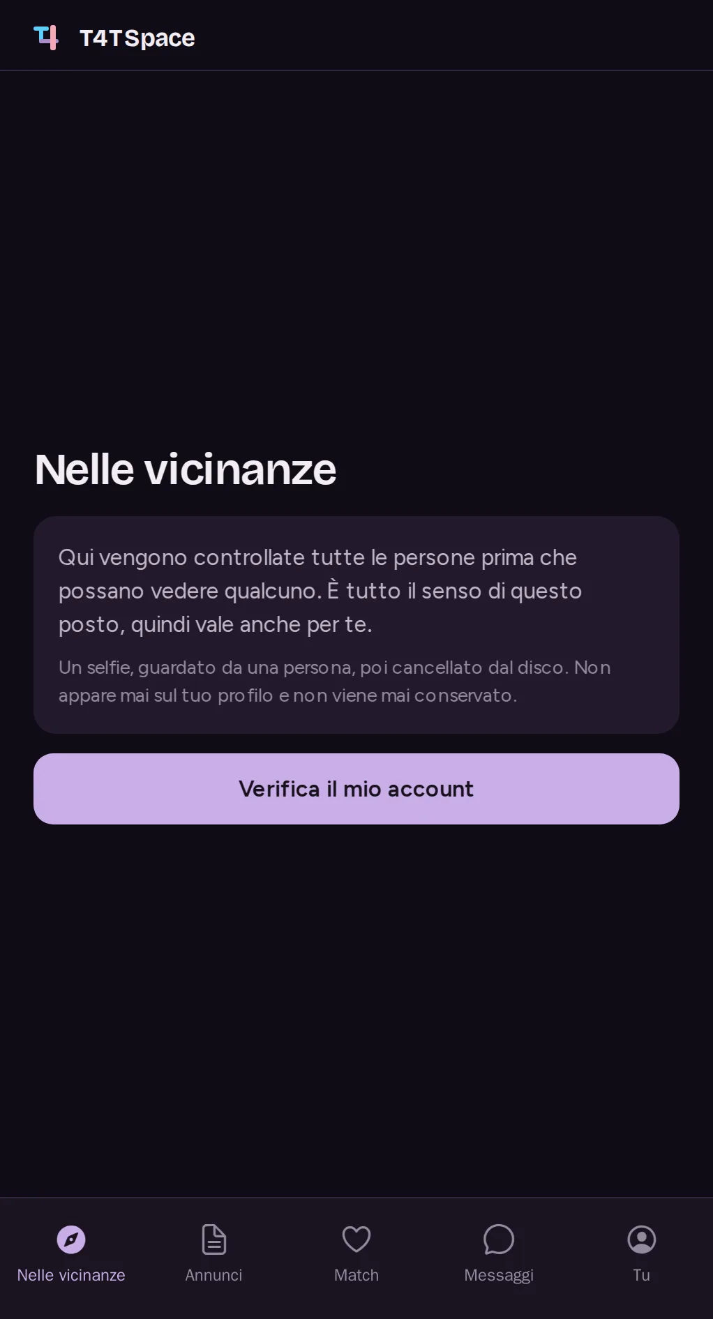 La schermata « Nelle vicinanze » di un nuovo account T4TSpace: nessuno è visibile finché una persona non ha controllato l'account.